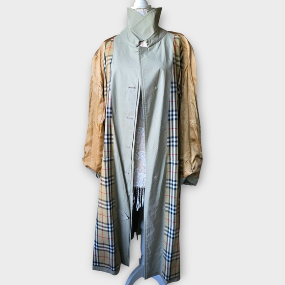 SOLD❤️Burberrys' 46 Mint Regular Mens Long Trench Coat Plaid Lined - Picture 8 of 15